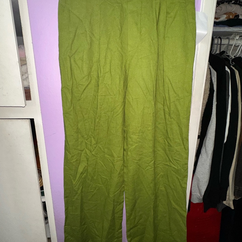 Elegant Olive Wide-Leg Pants